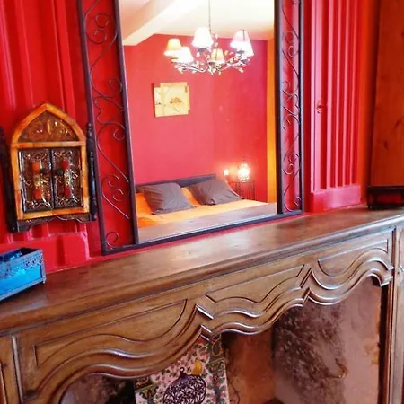 Bed & Breakfast D'hotes Larrey 3*