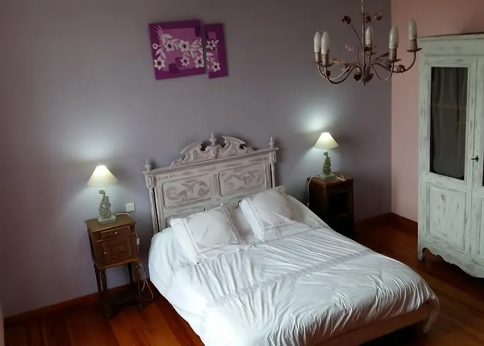 לינה וארוחת בוקר D'hotes Larrey